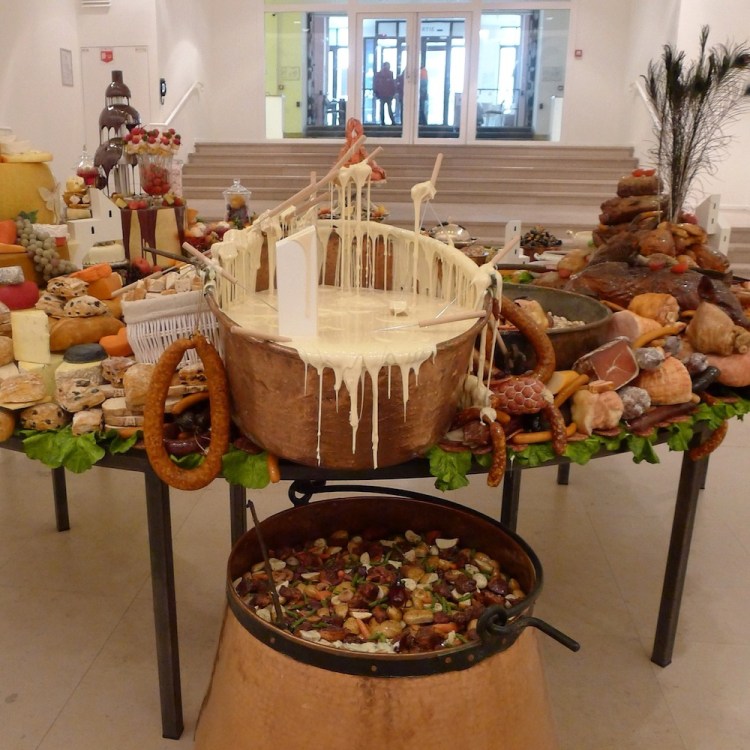 Gilles Barbier, Le Festin, 2014 © AAPERTURA