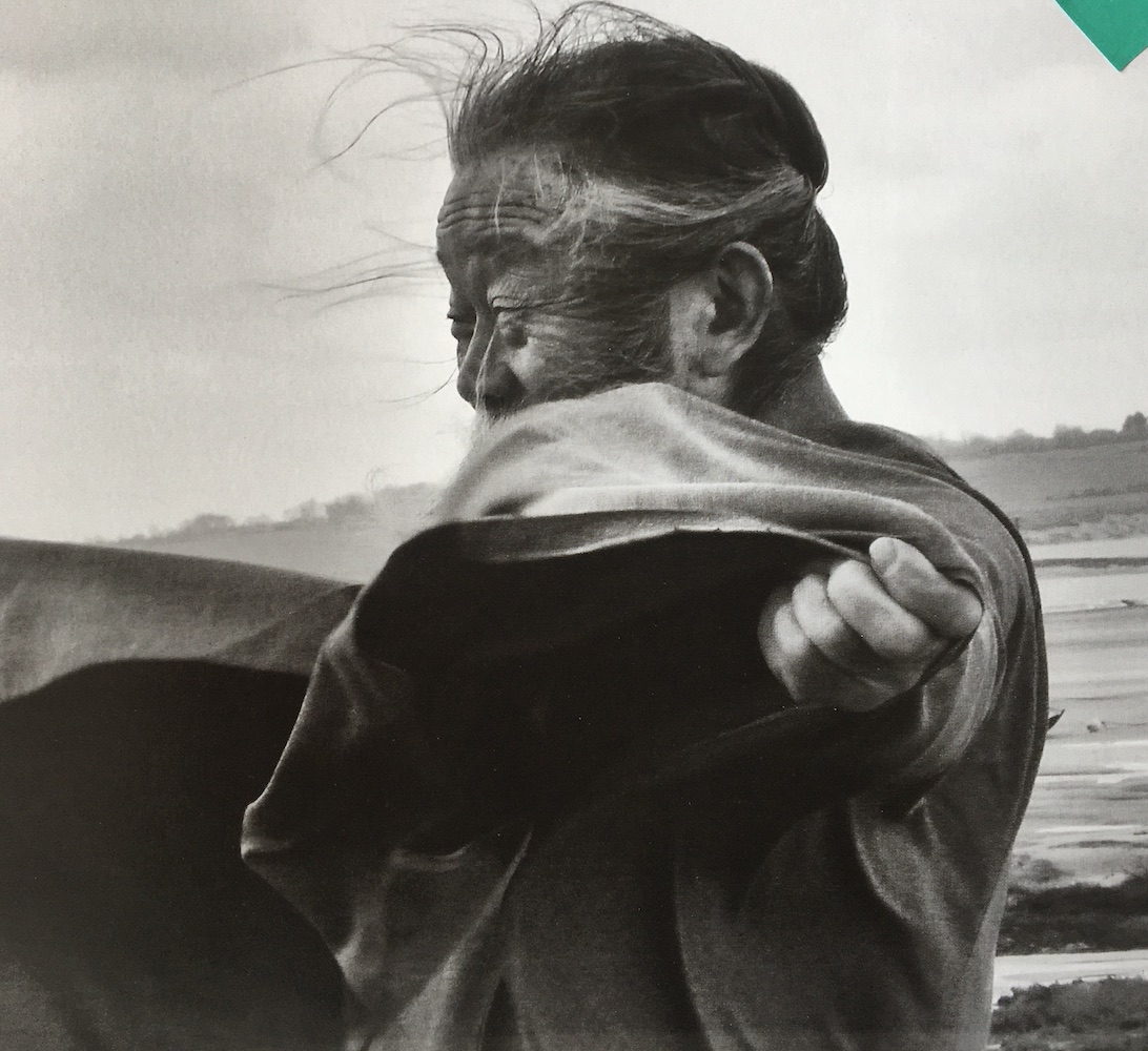 Akeji Sumiyoshi: Budoka, maître de calligraphie, chaman, est l'une de ces figures hors du temps